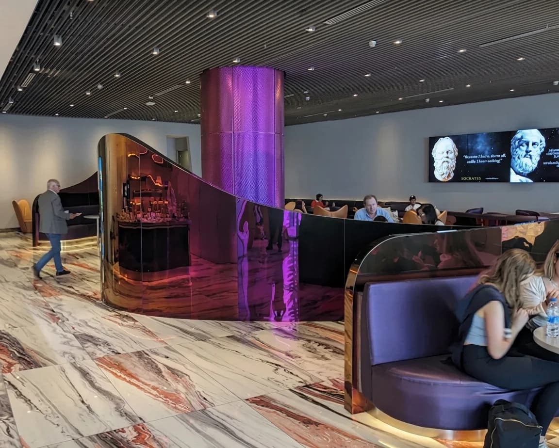 SWISSPORT LOUNGE — 3