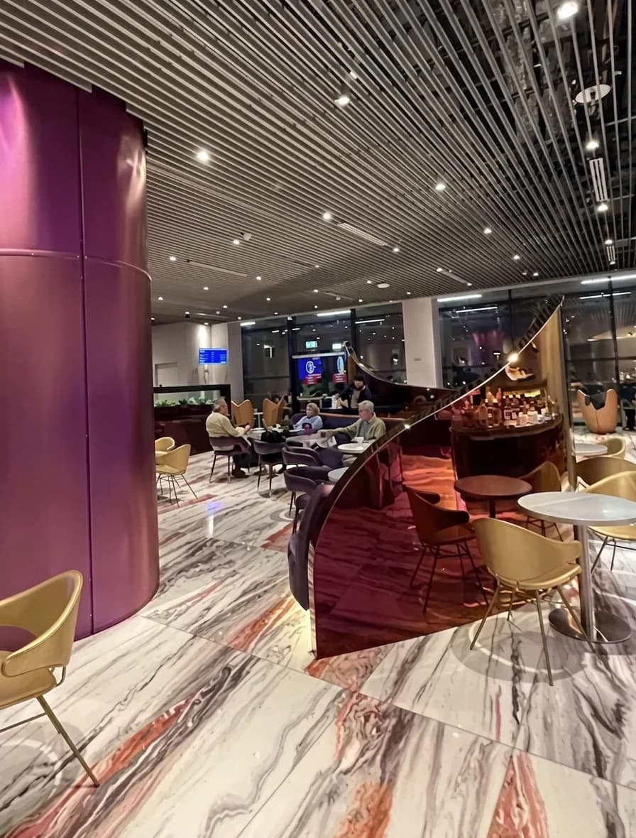 SWISSPORT LOUNGE — 5