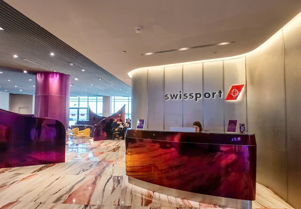 SWISSPORT LOUNGE — 8